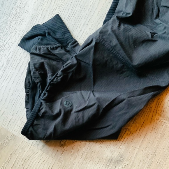 Lululemon Athletica Black Jogger Pants (No Size Tag/XXS/0/2) - Picture 9 of 15